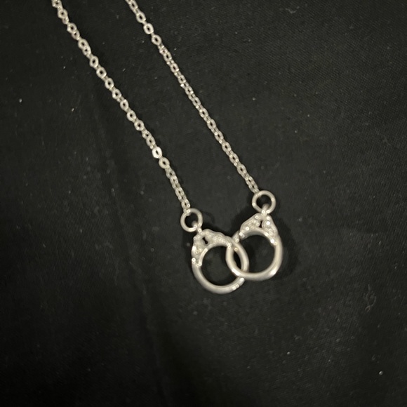 Interlocking Handcuff Necklace - Picture 2 of 2